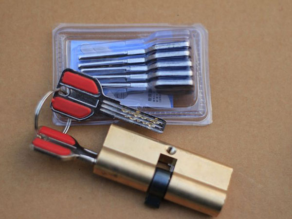 都江堰24小时上门开锁公司